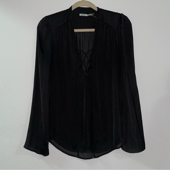 Urban Outfitters Kimchi Brianna Lace Up Blouse - Picture 2 of 10